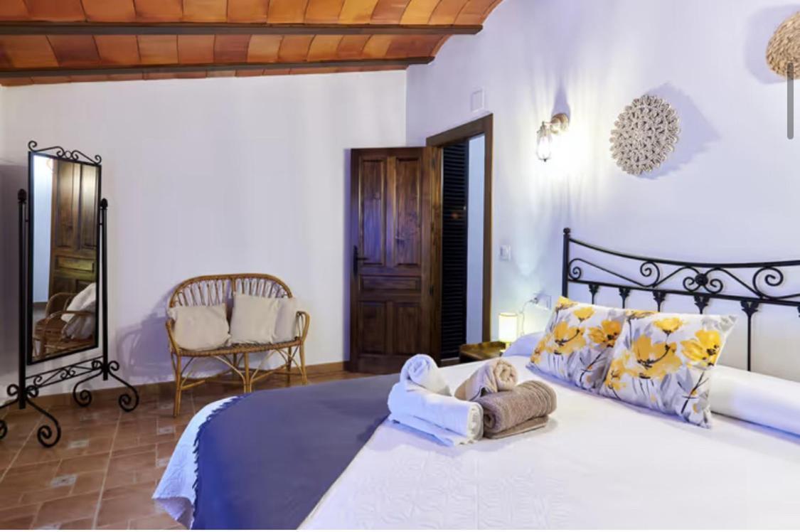 Alojamiento Turistico Loma Alta Cambil Luaran gambar